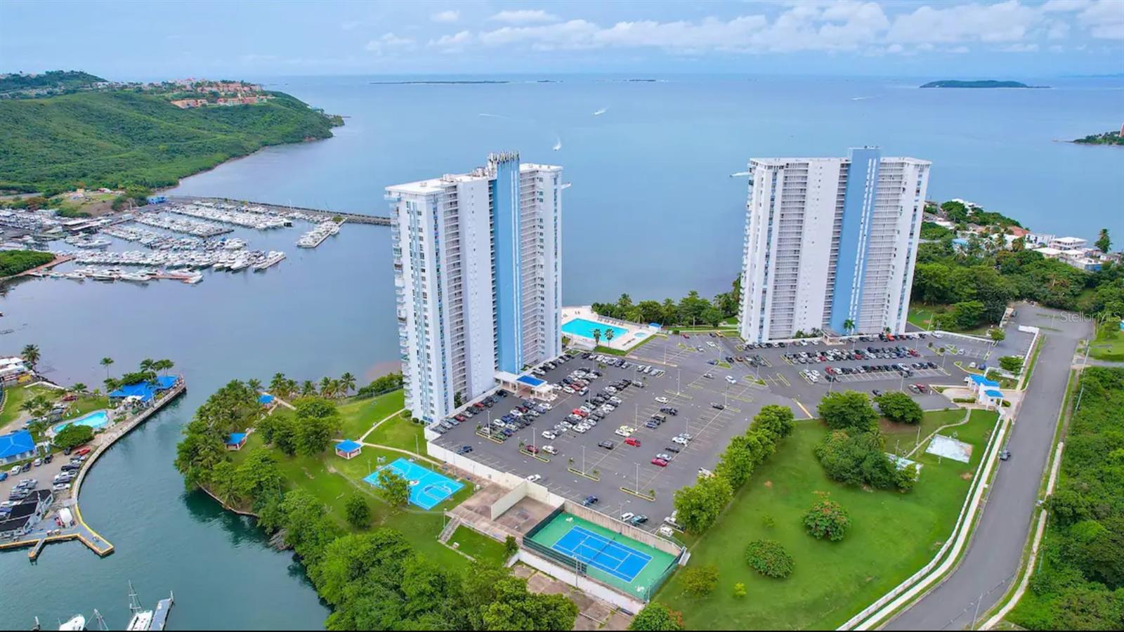 Ave Marina View Dos Marinas Ii #702 Property Photo 1