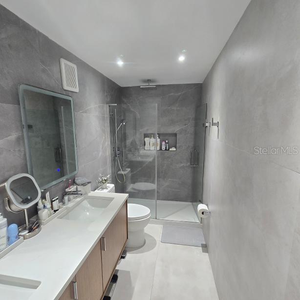 1 Rubi Property Photo 18