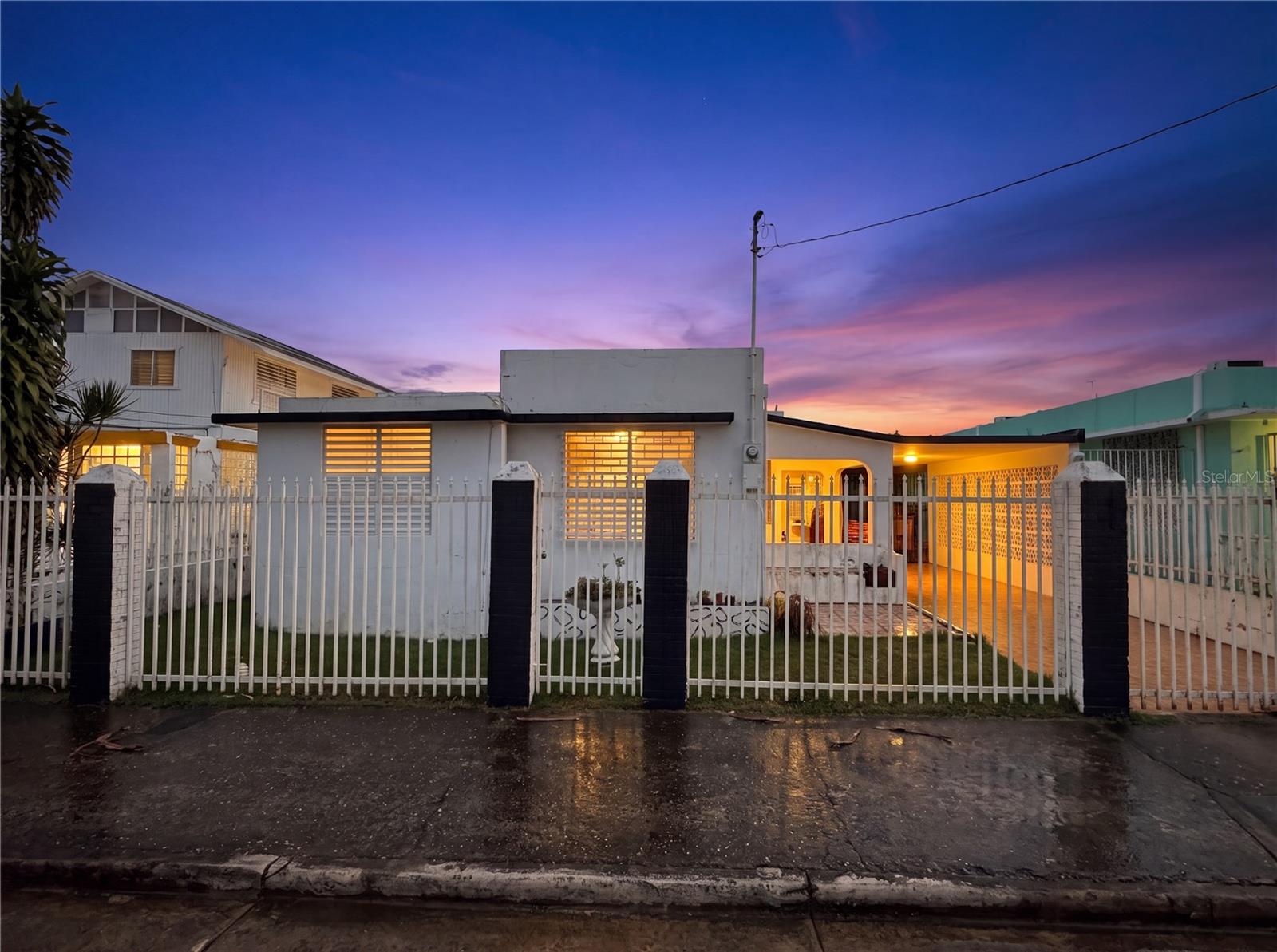 187 Romaguera St Property Photo 1