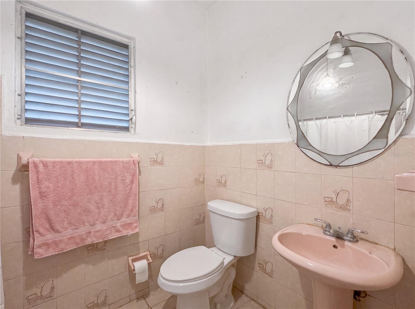 187 Romaguera St Property Photo 7