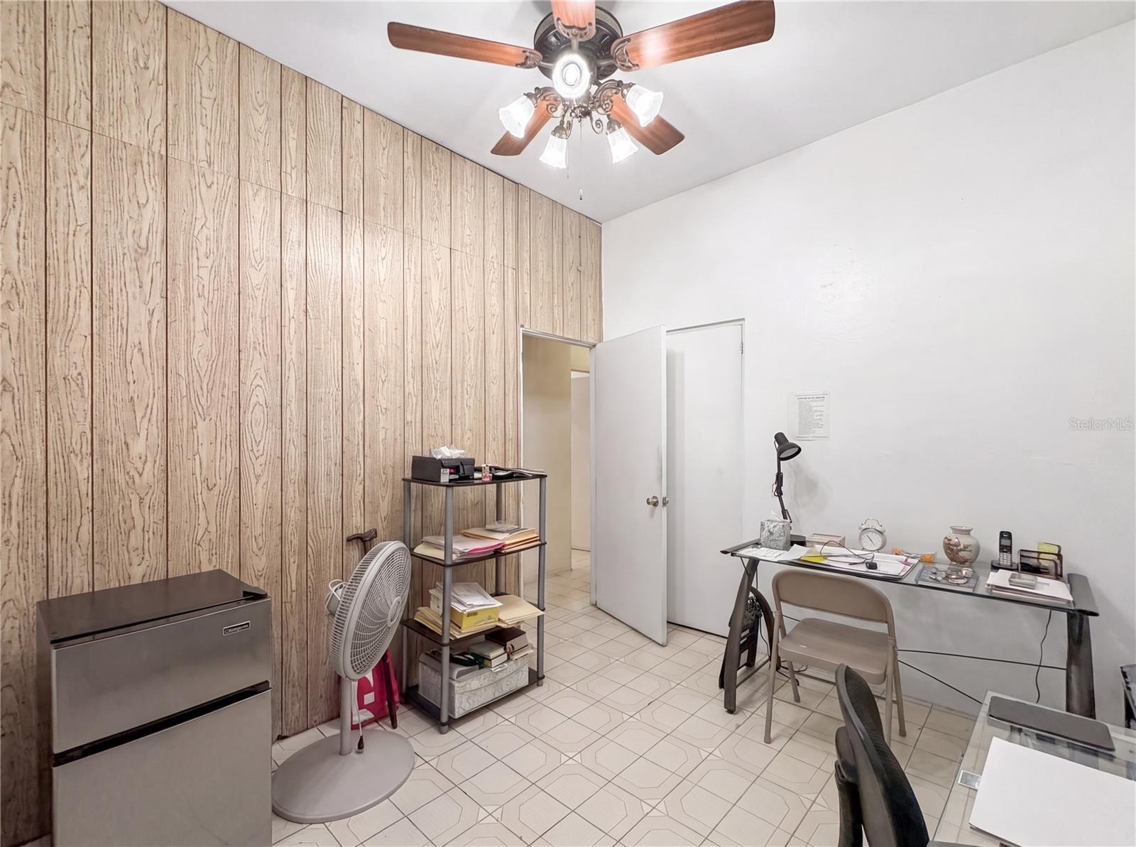 187 Romaguera St Property Photo 9
