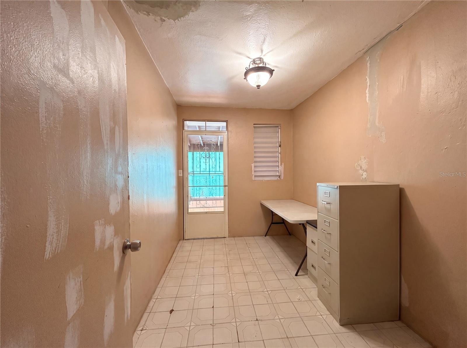 187 Romaguera St Property Photo 13