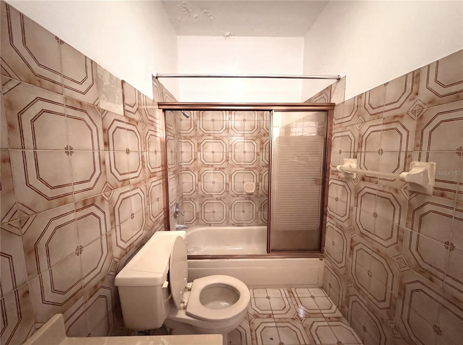 187 Romaguera St Property Photo 20