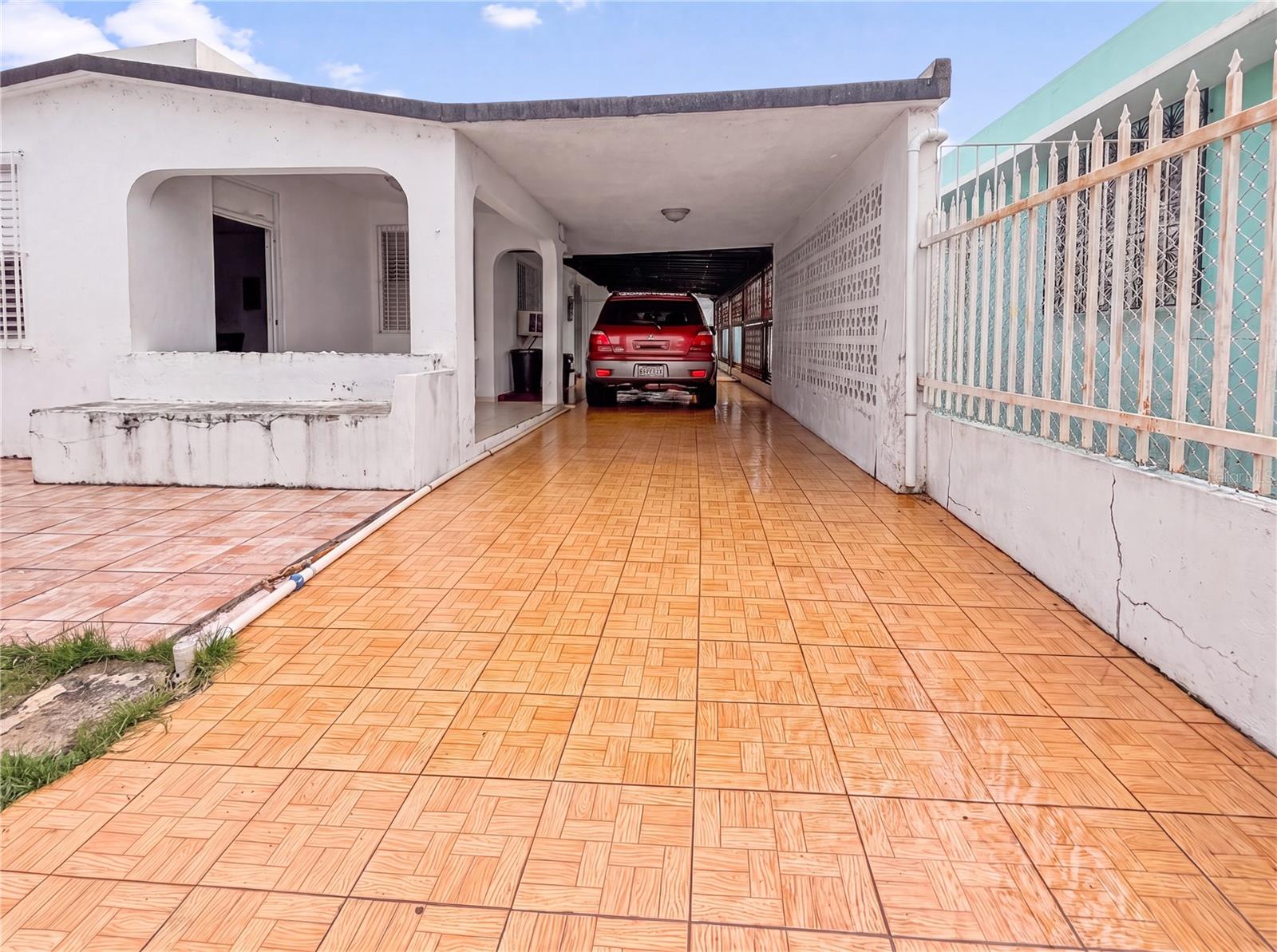 187 Romaguera St Property Photo 22