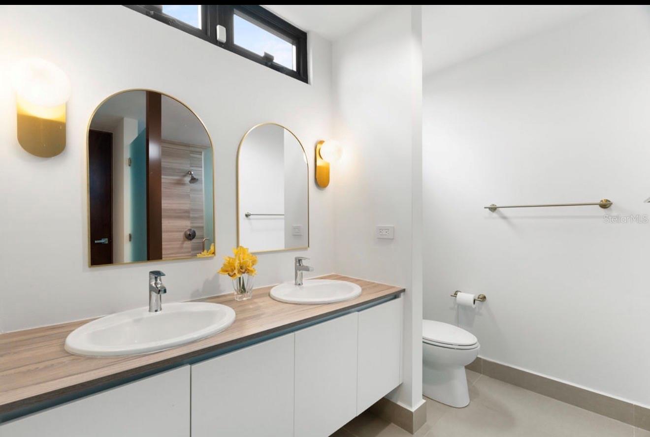 Ebro 68 Property Photo 9