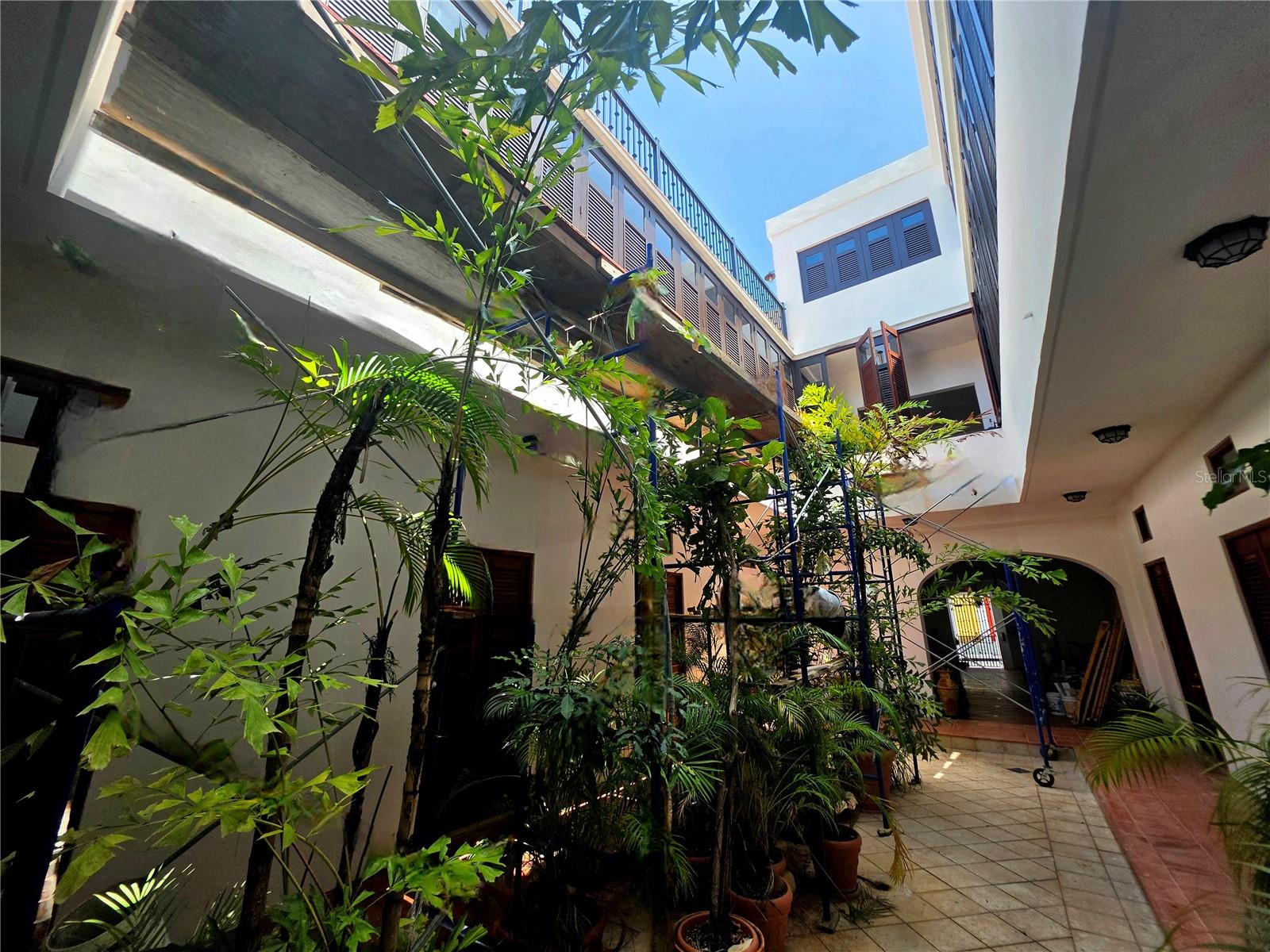 258 Luna Property Photo 5