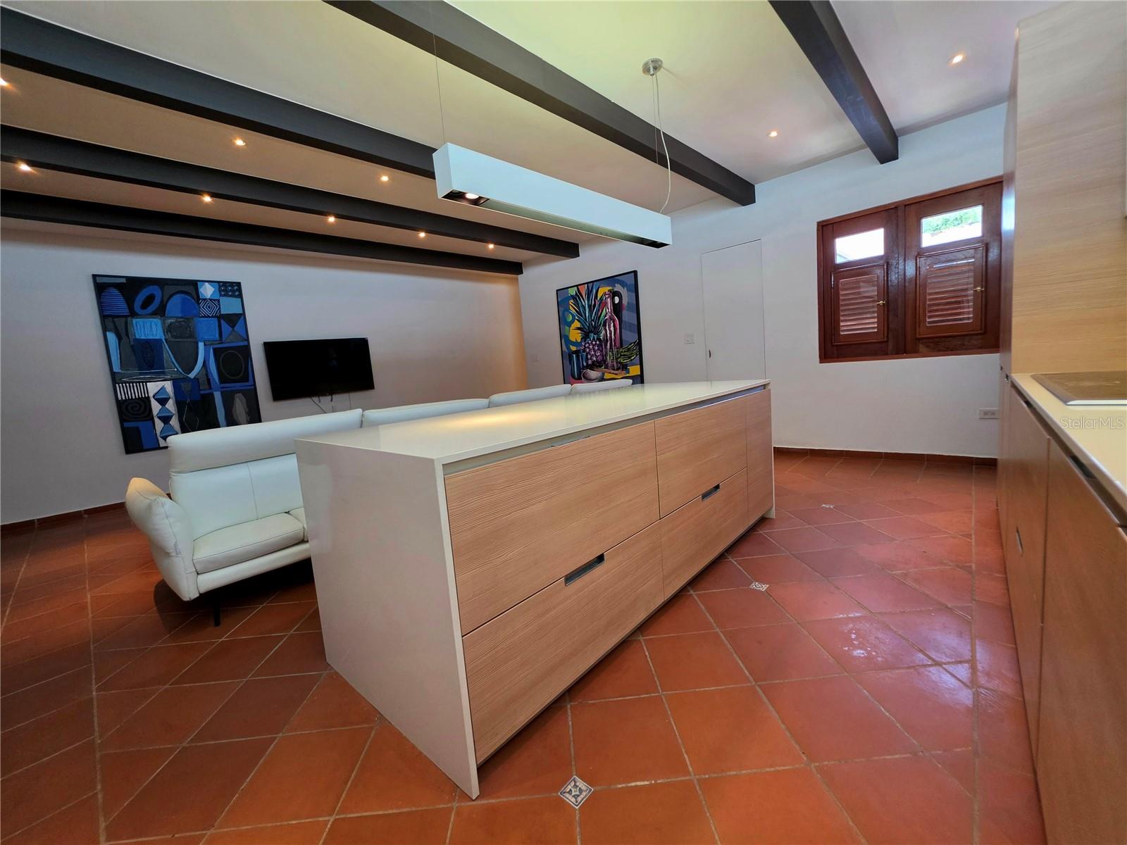 258 Luna Property Photo 12