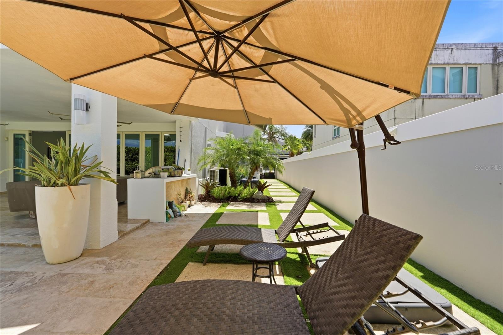 Bloque Ln Solar 27 Property Photo 11
