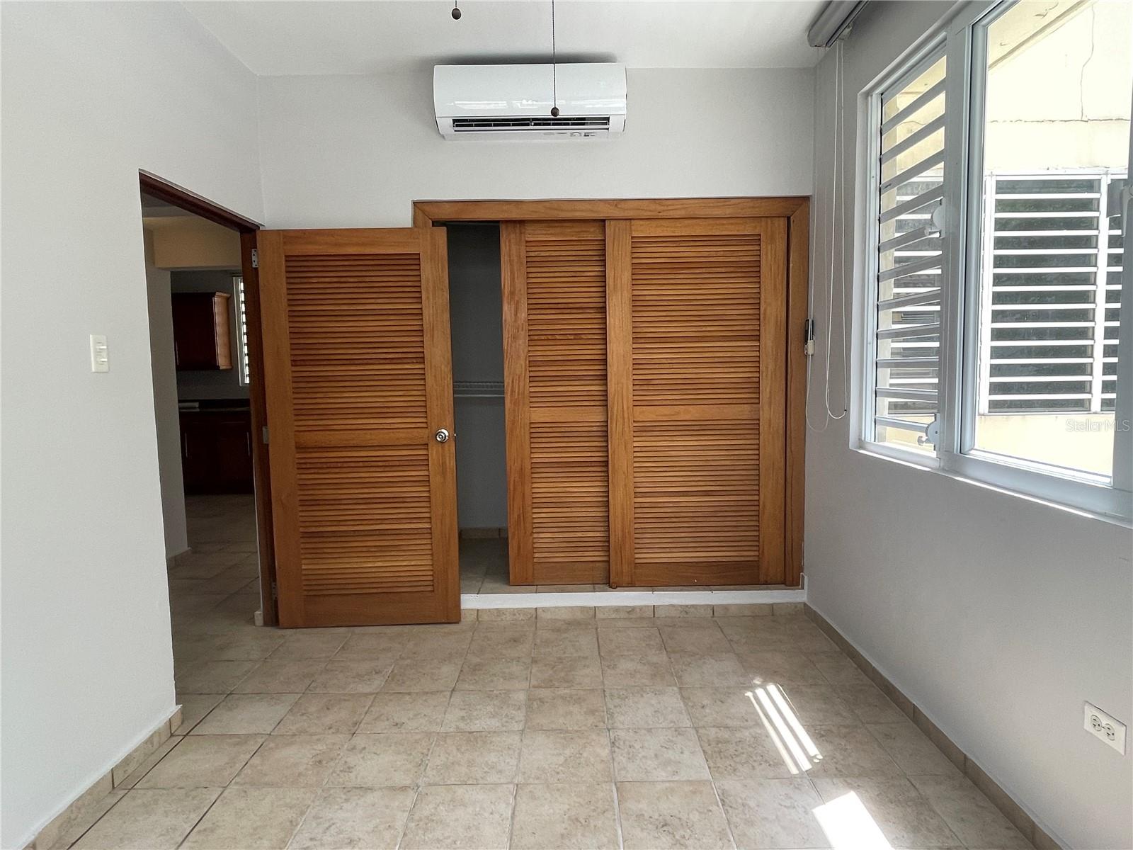 14 Cervantes #3b Property Photo 9