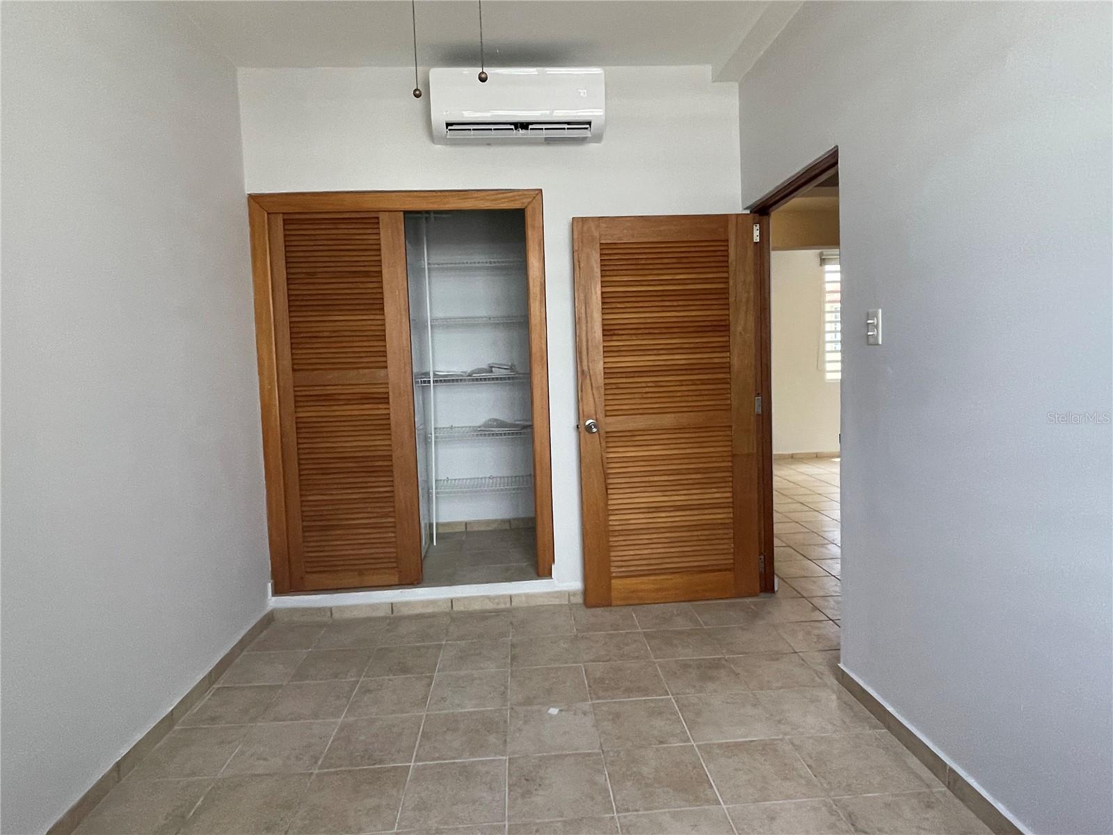 14 Cervantes #3b Property Photo 10