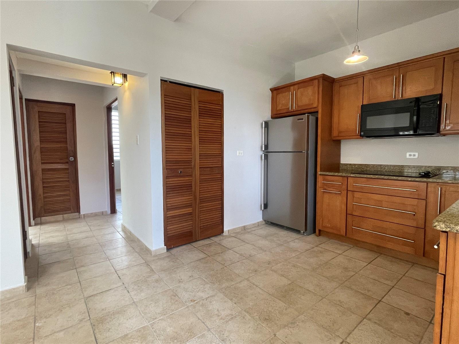 14 Cervantes #3b Property Photo 11
