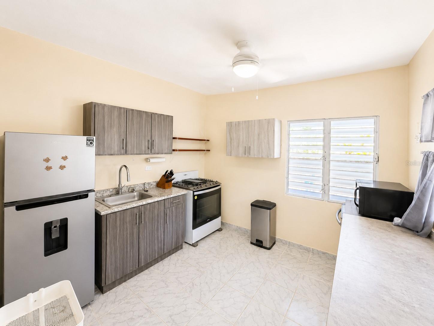 122 Pomarrosa St. Property Photo 4