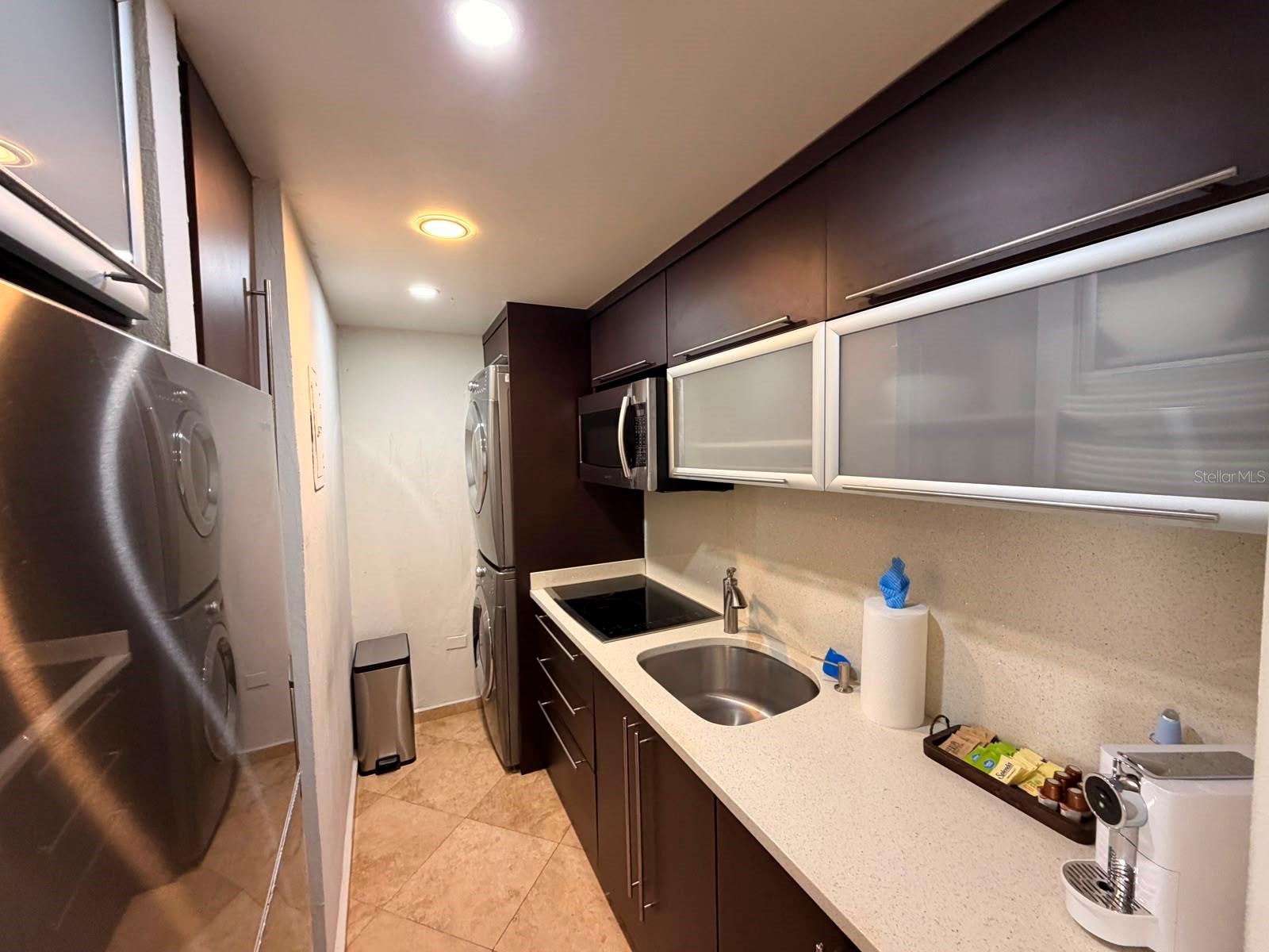 Ave Isla Verde Racquet Club #2 Property Photo 6