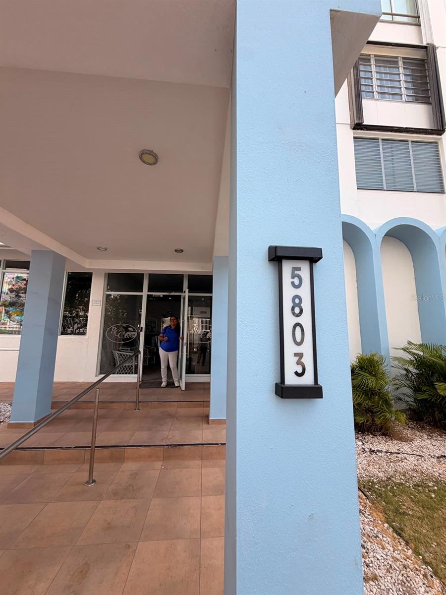 Ave Isla Verde Racquet Club #2 Property Photo 11