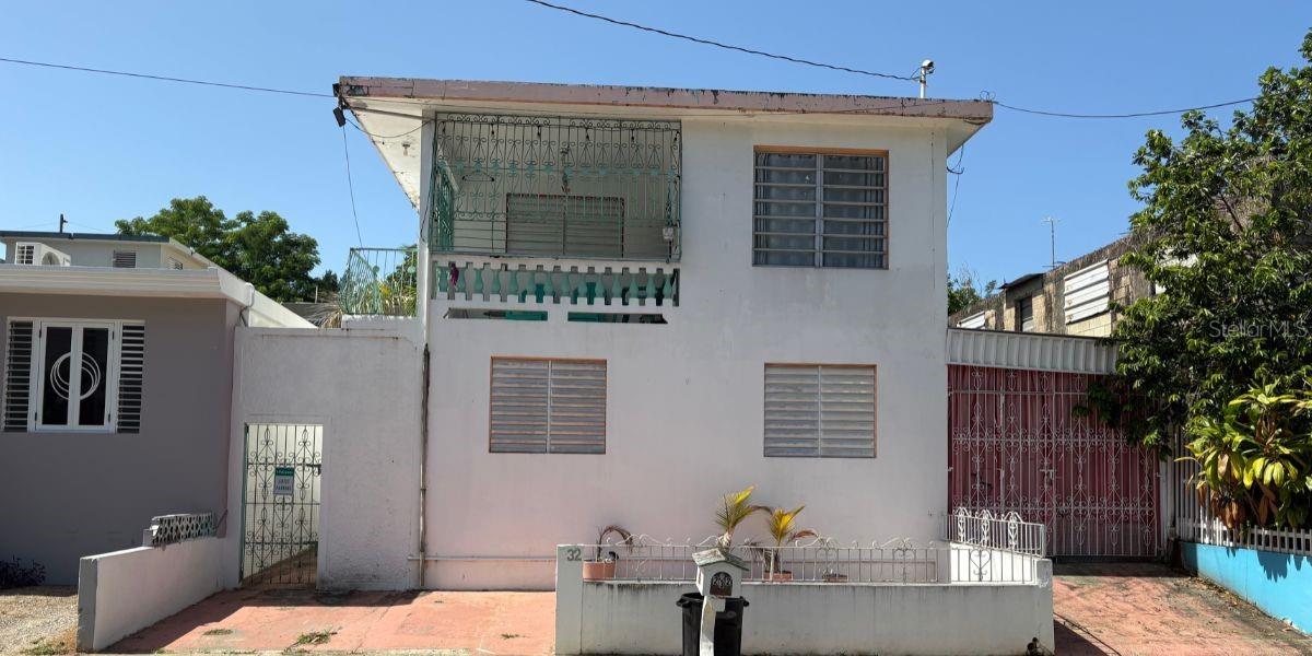 #232 Urb Quinto Centenario Calle Diego Colon Crisantemo Property Photo 1