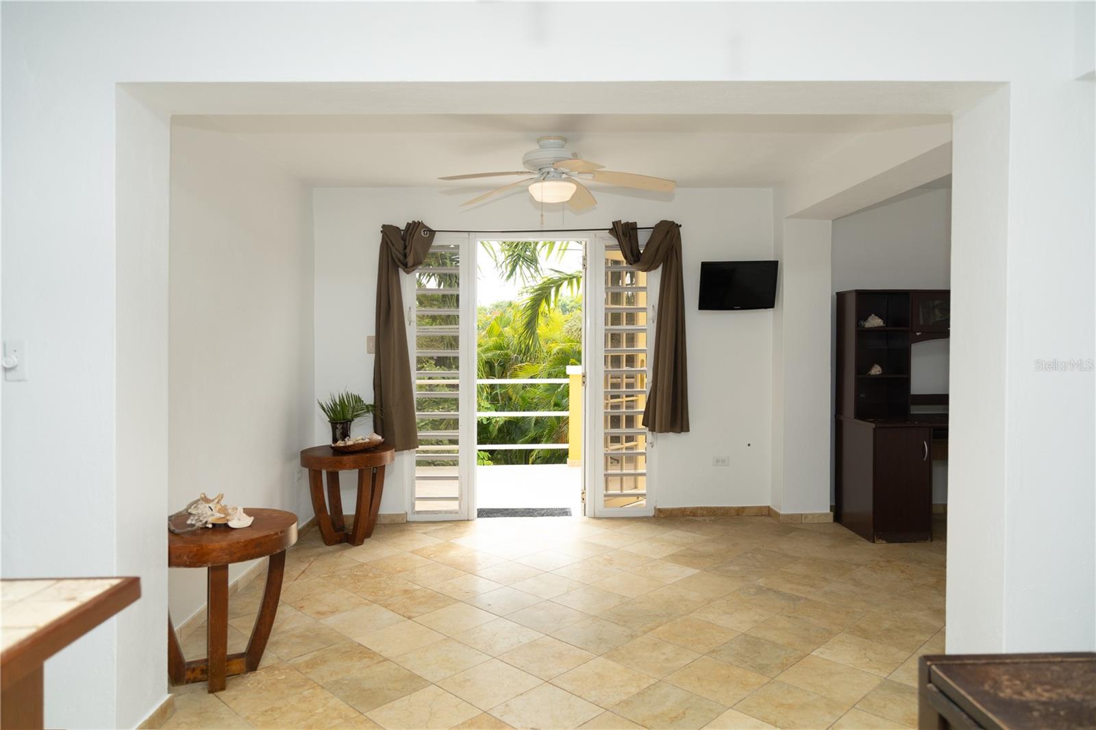 615 Bravos De Boston Property Photo 7