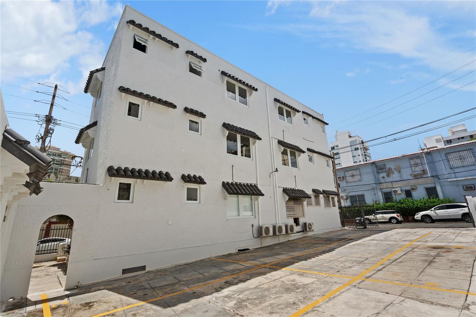 107 Taft #5 Property Photo 15
