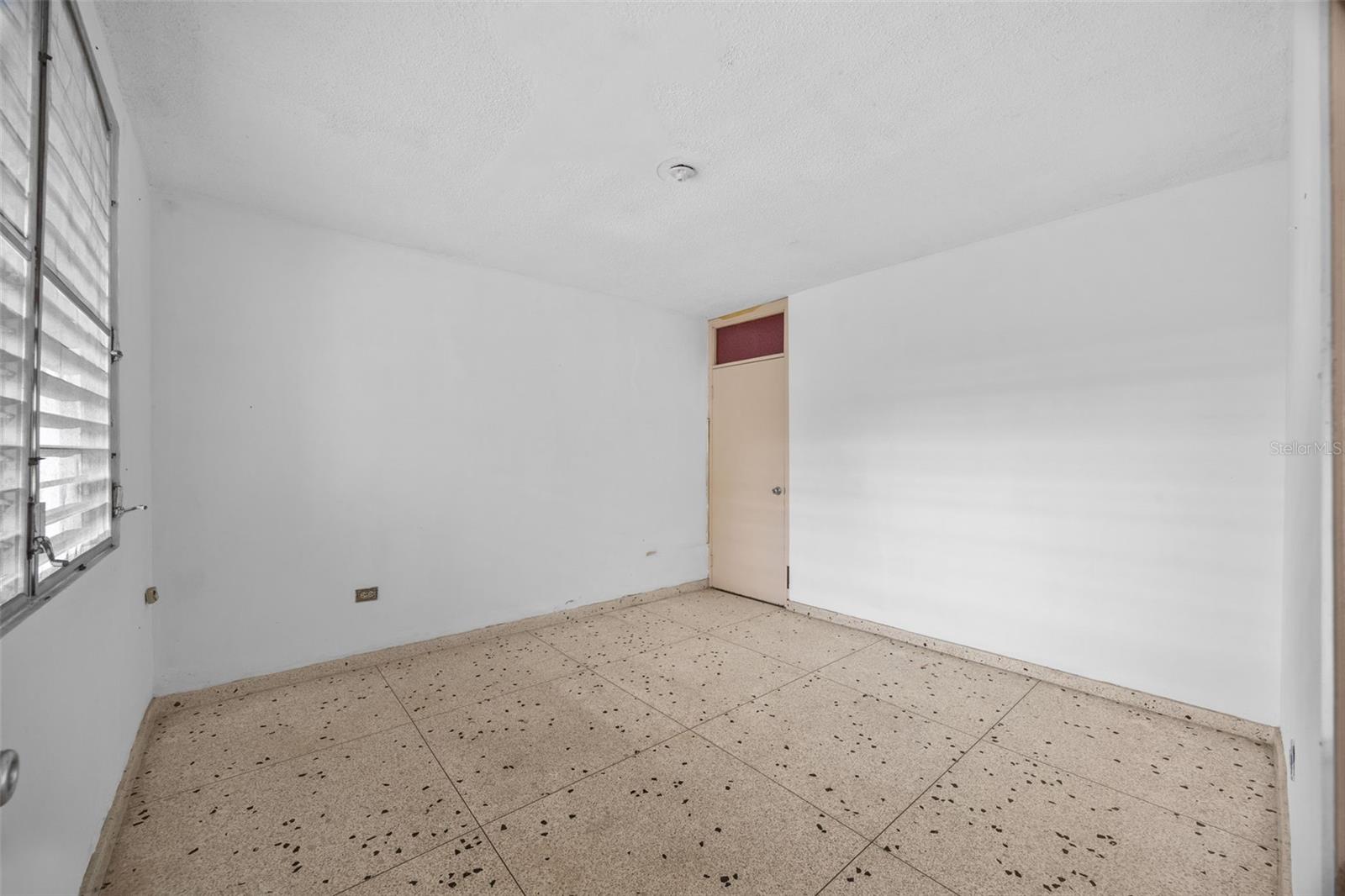 5 Toledo St Property Photo 21