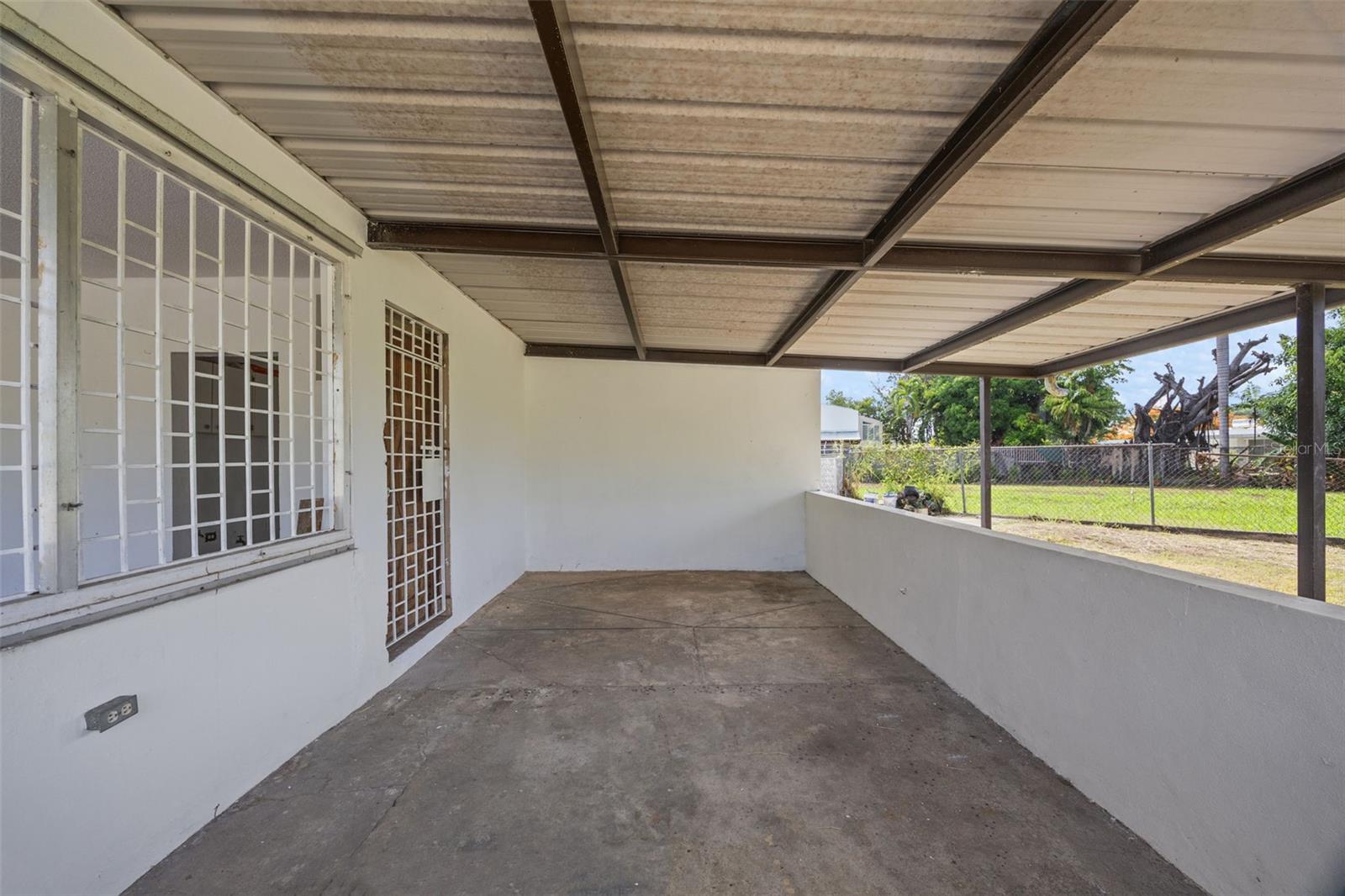 5 Toledo St Property Photo 24