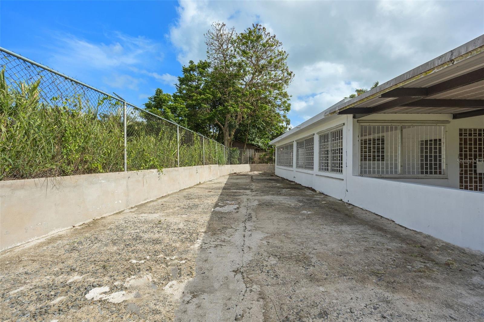 5 Toledo St Property Photo 28