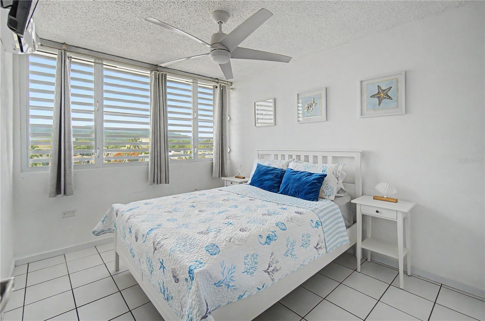 302 Ocean Drive #302 Property Photo 7