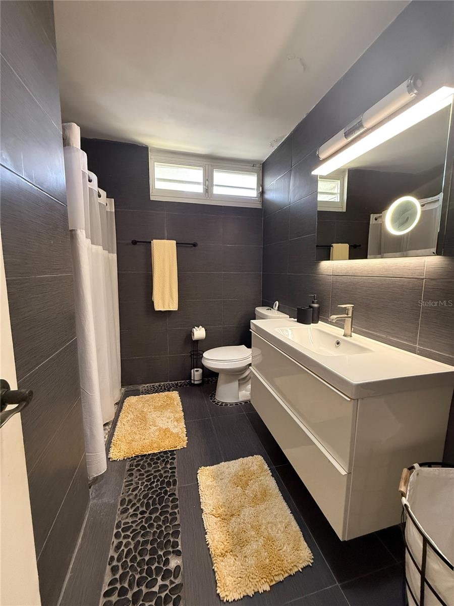 . Elemi #114 Property Photo 14