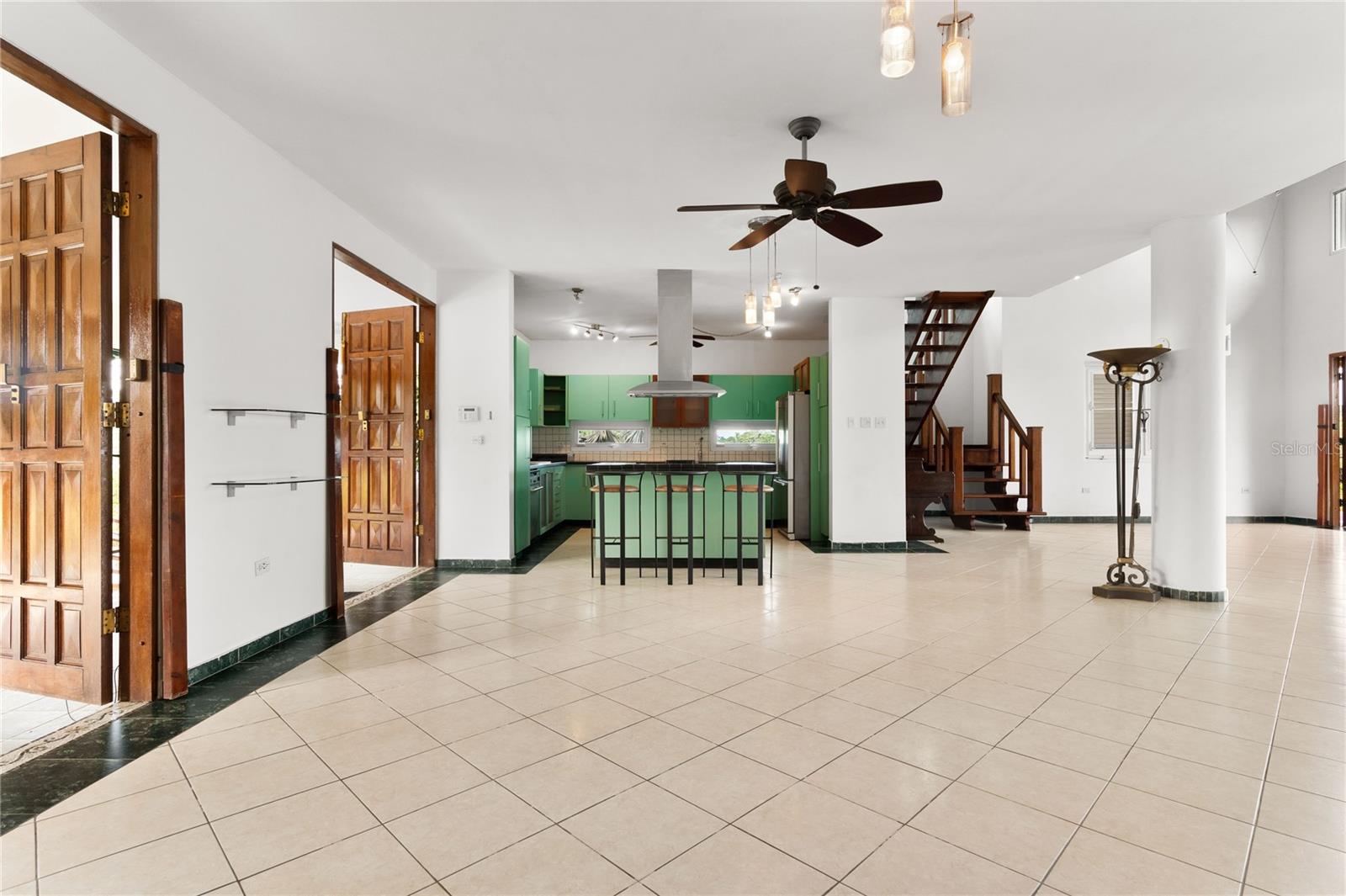 59 Reina Isabel Property Photo 7