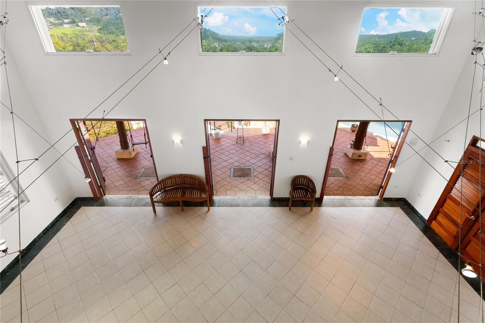 59 Reina Isabel Property Photo 19