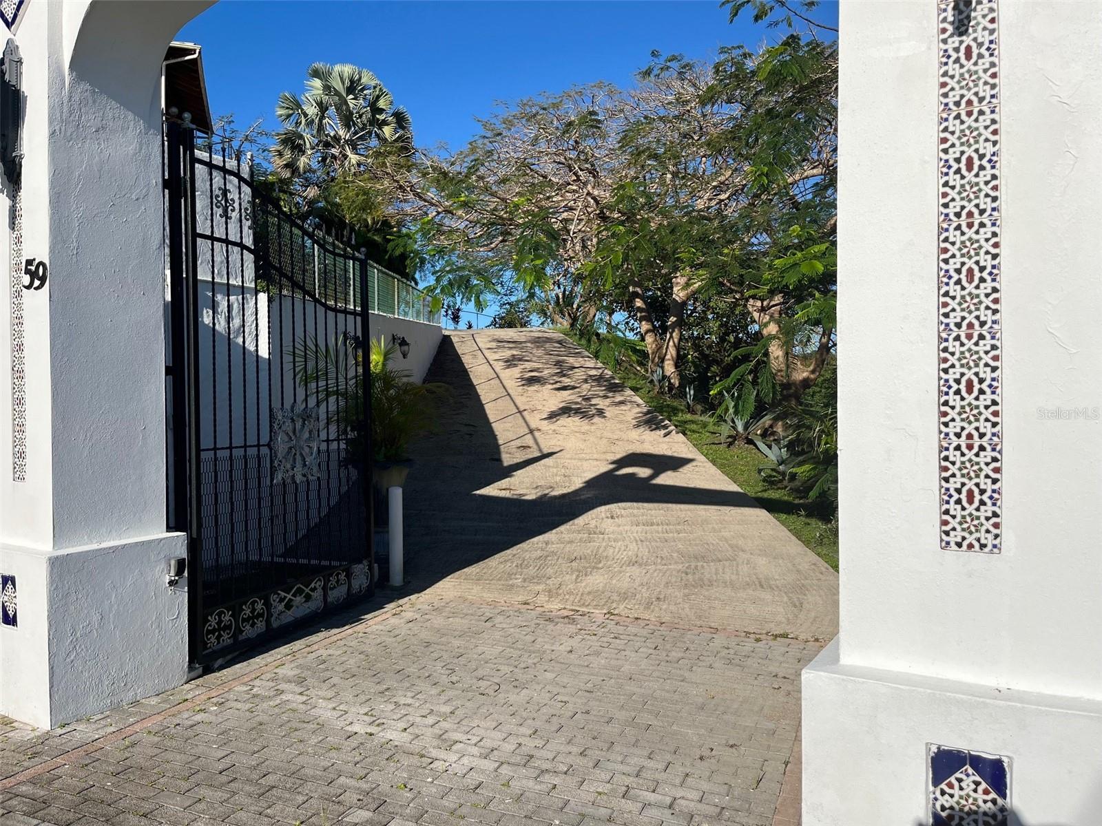 59 Reina Isabel Property Photo 47
