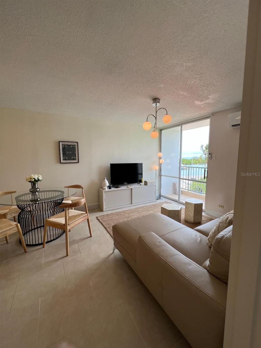 Tower 1 Isleta Marina #4c Property Photo 5