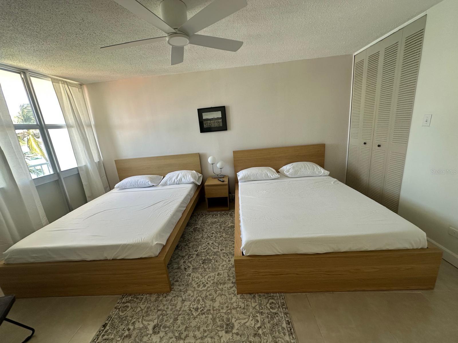 Tower 1 Isleta Marina #4c Property Photo 10