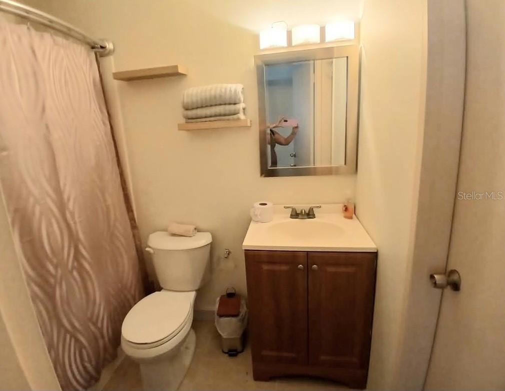 Tower 1 Isleta Marina #4c Property Photo 11