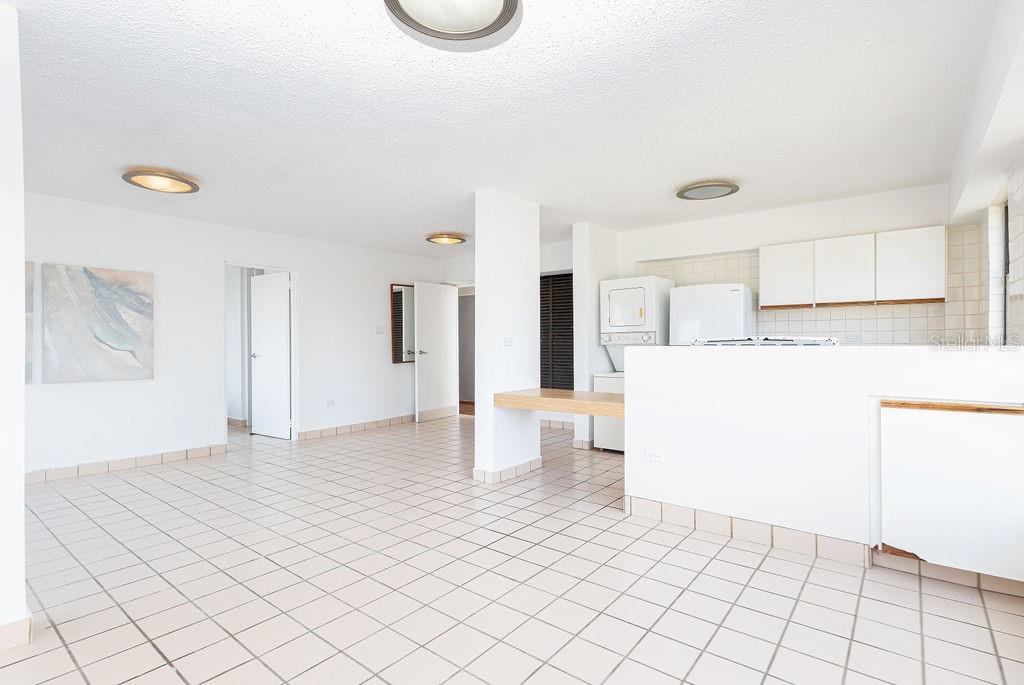 277 San Jorge #202 Property Photo 5
