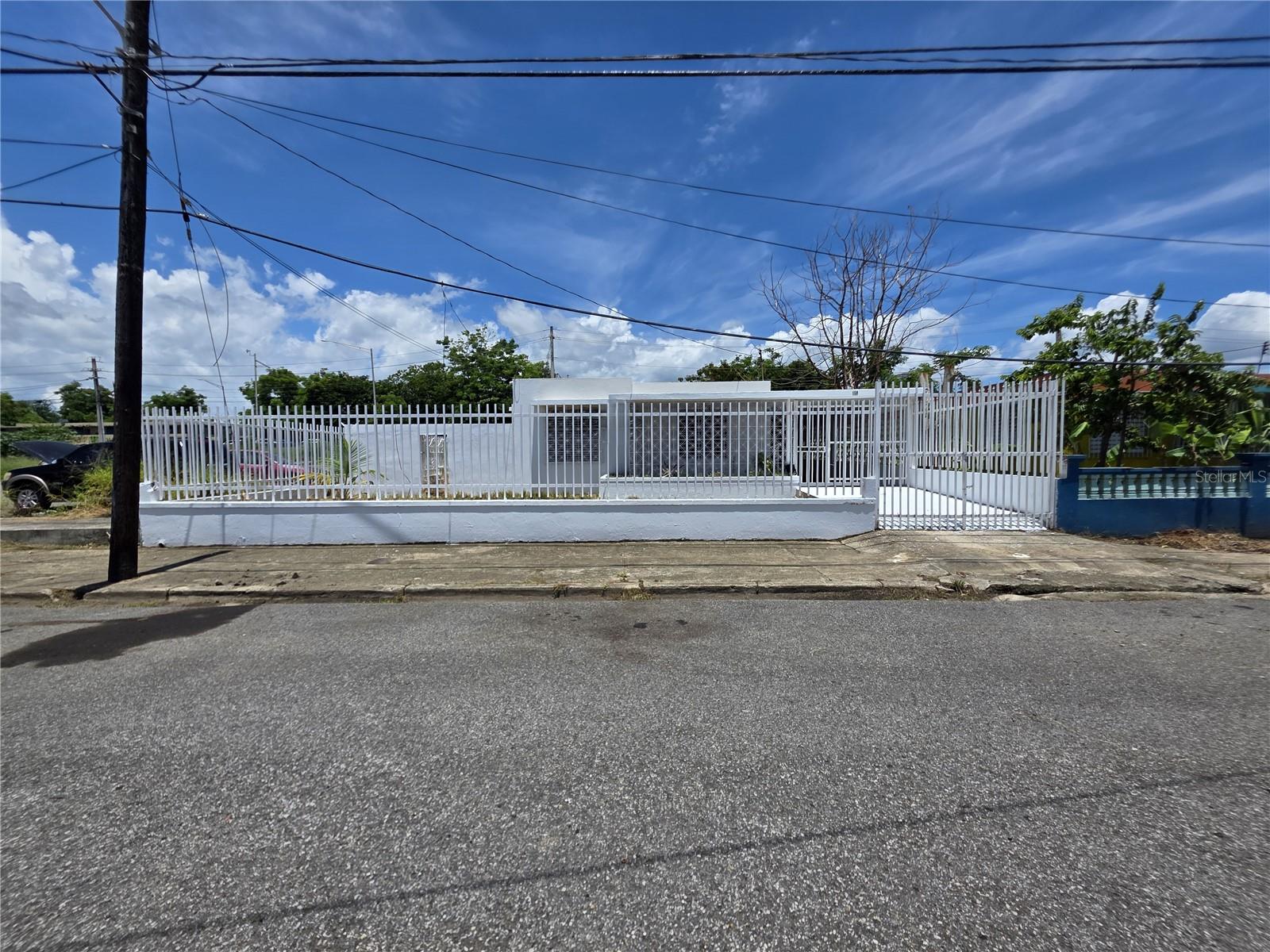 150 Romaguera St Property Photo 1