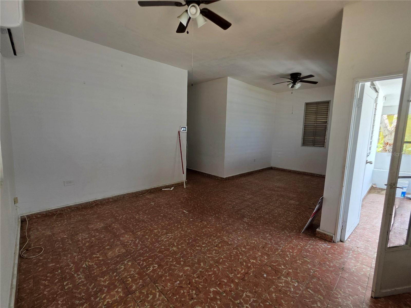 150 Romaguera St Property Photo 17