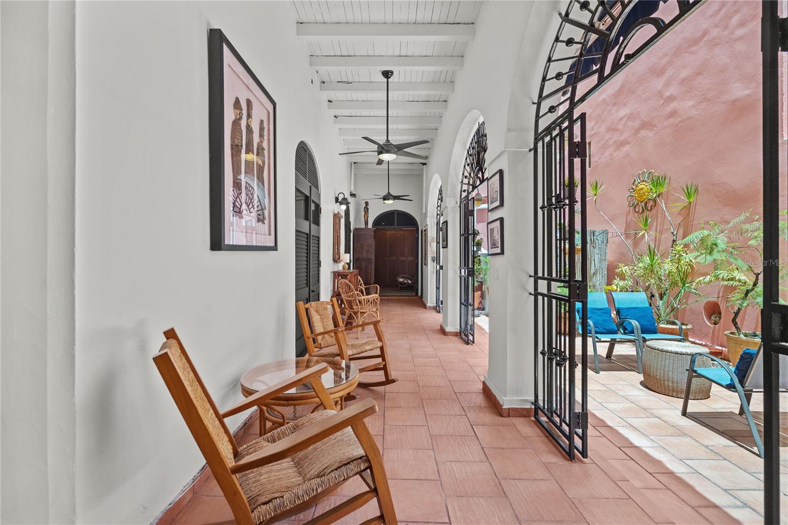 53 San Justo #a2 Property Photo 3