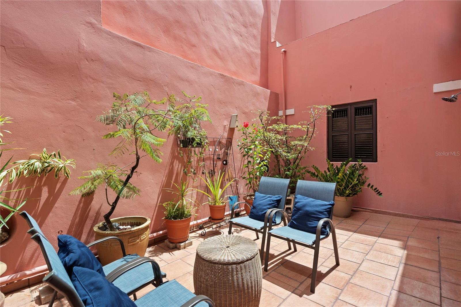 53 San Justo #a2 Property Photo 17