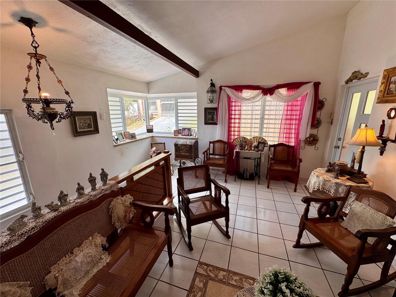 PR9123287 Property Photo 6