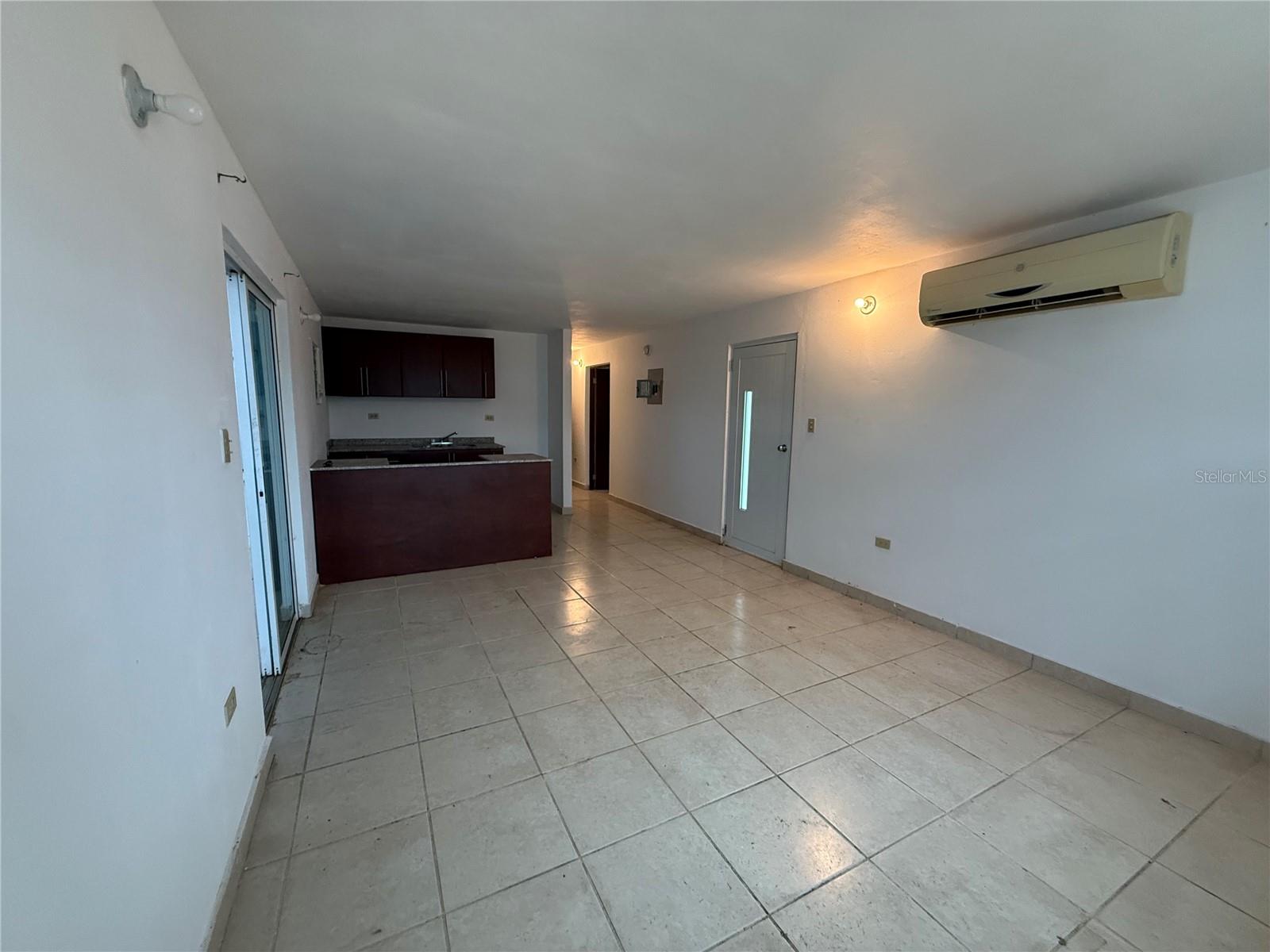223 Almendro Property Photo 9