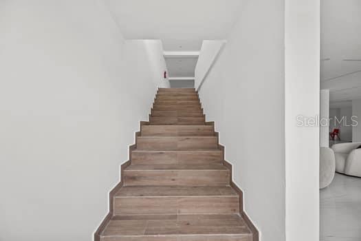 167 Royal Gardens B-9 Property Photo 19
