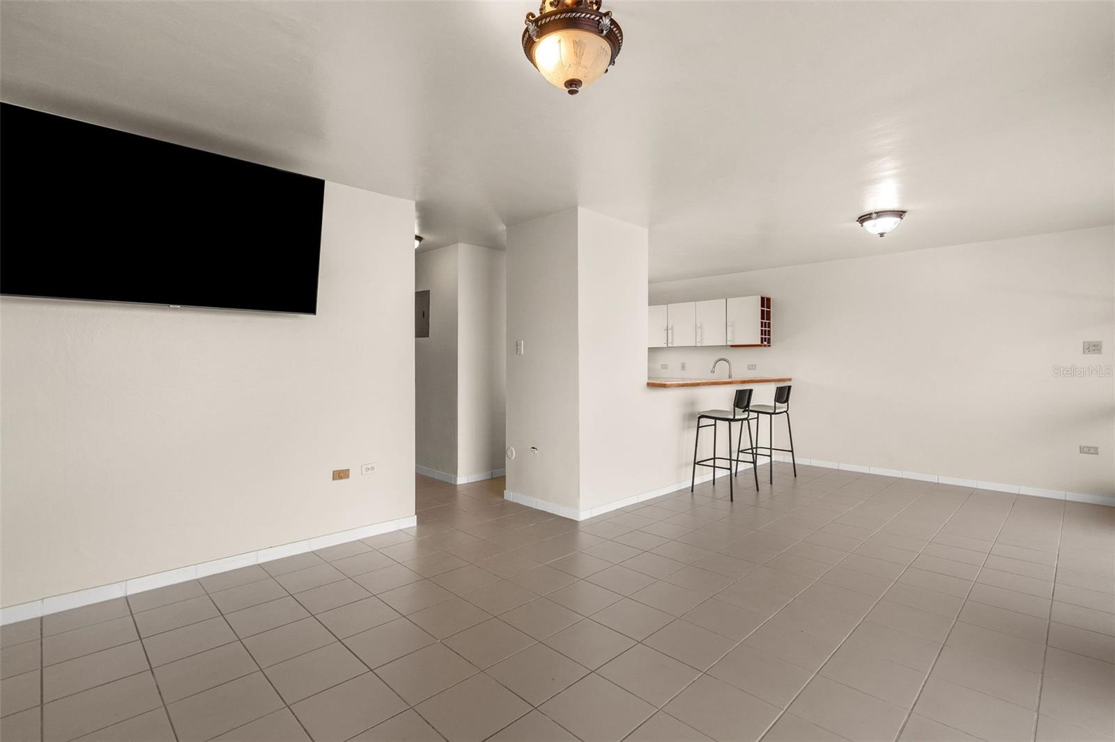 170 Palmas Drive #b20 Property Photo 21