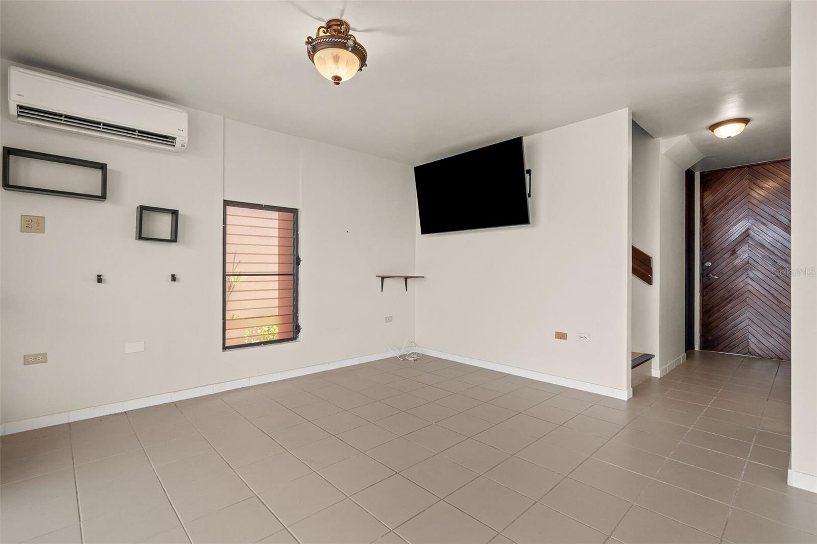 170 Palmas Drive #b20 Property Photo 23