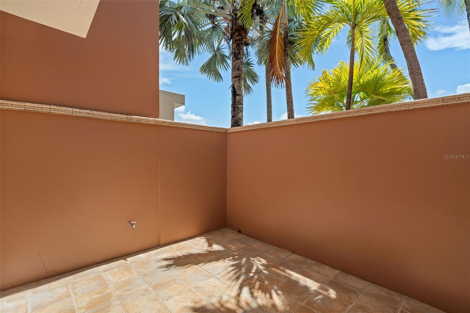 170 Palmas Drive #b20 Property Photo 29