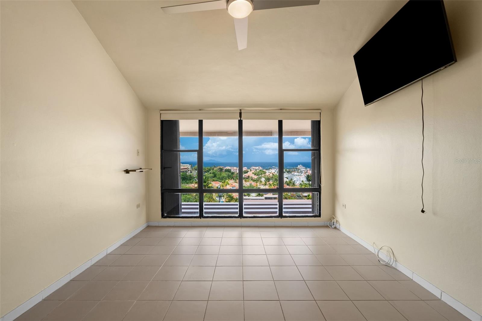 170 Palmas Drive #b20 Property Photo 40