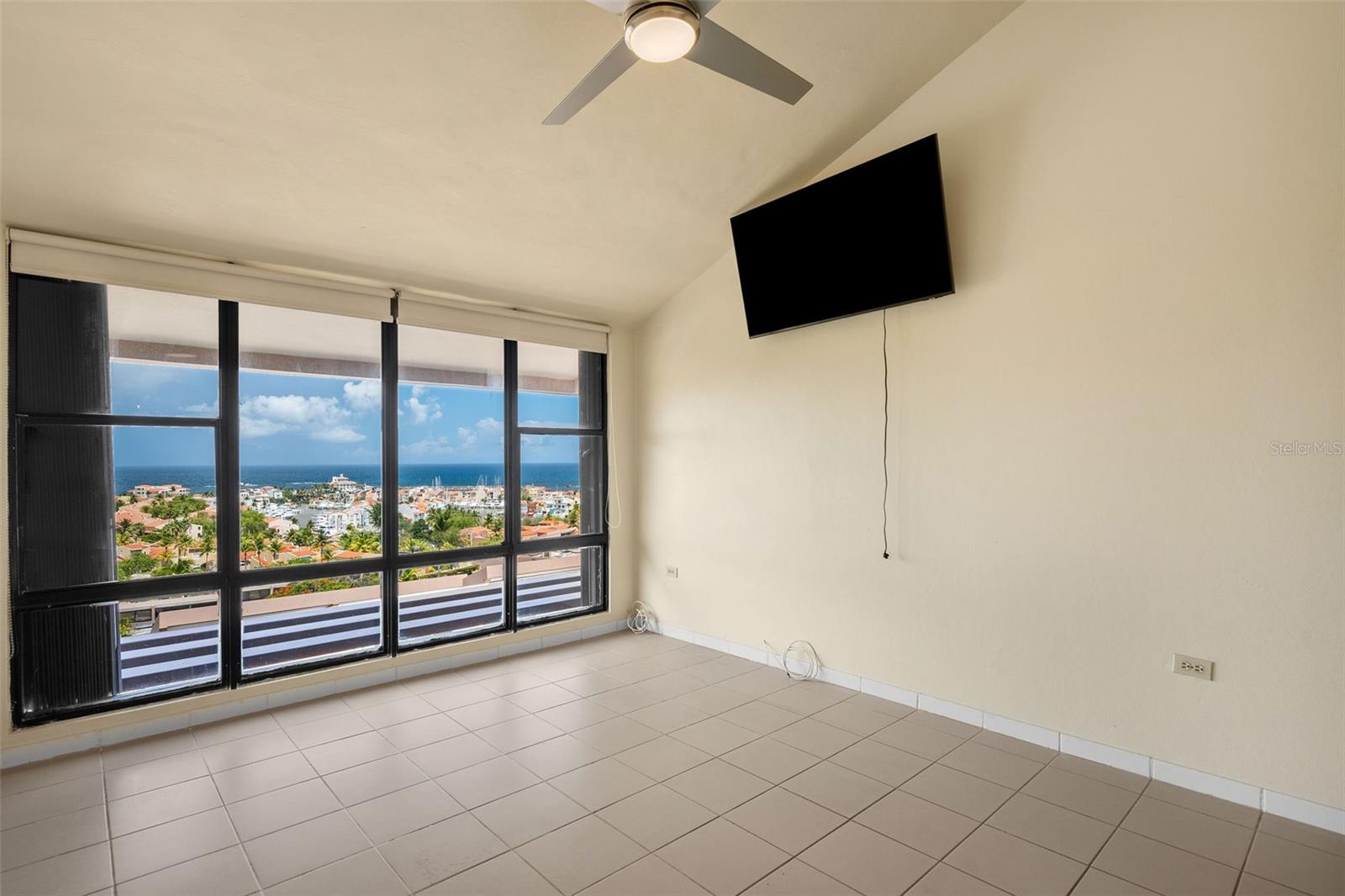 170 Palmas Drive #b20 Property Photo 41