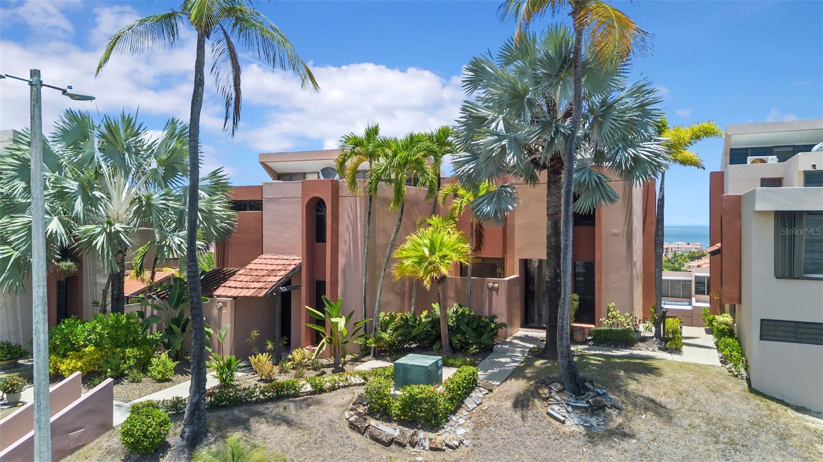 170 Palmas Drive #b20 Property Photo 48