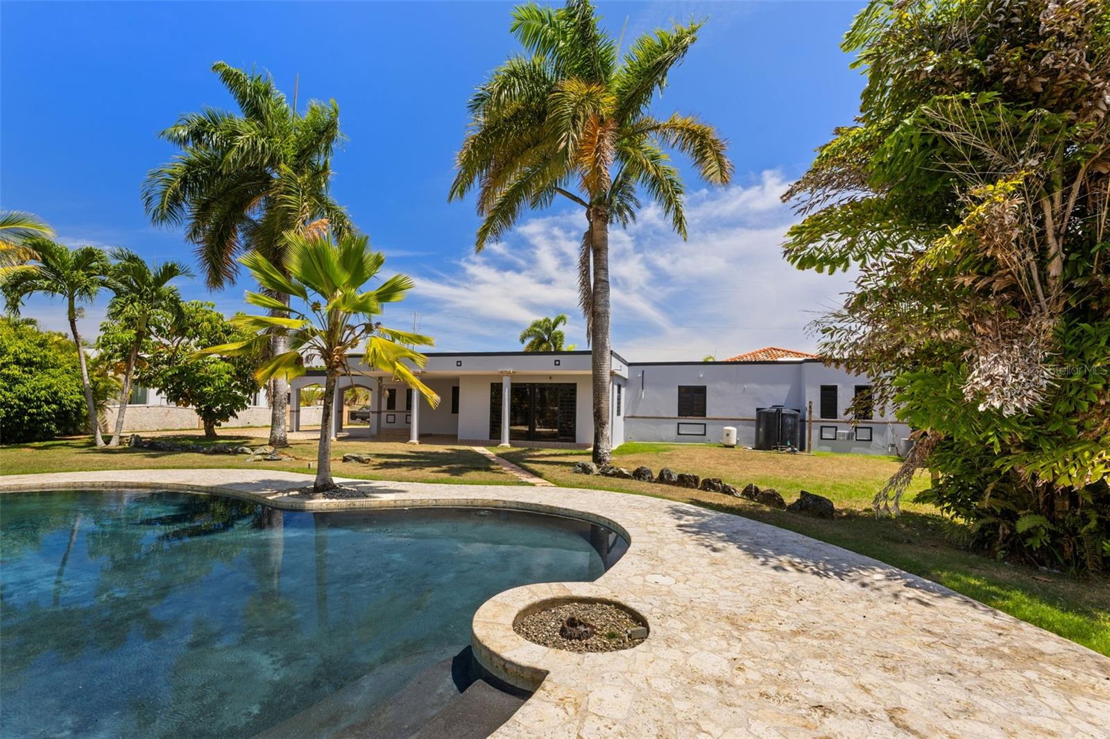 PR9123340 Property Photo 34