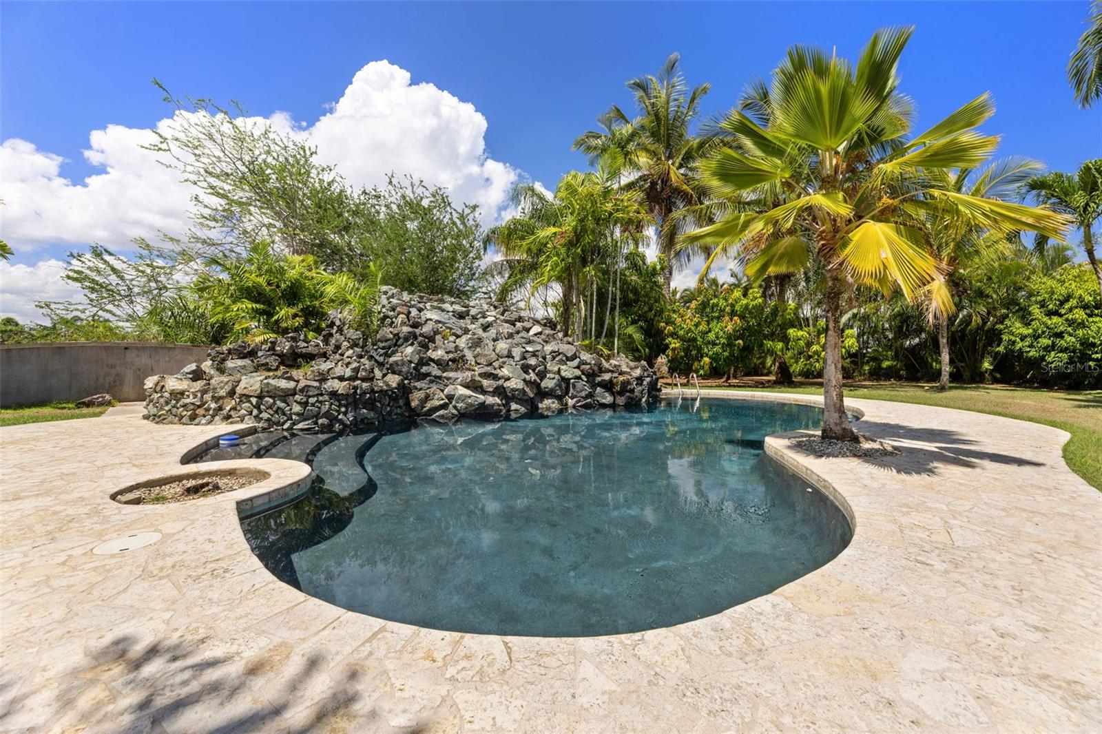 PR9123340 Property Photo 35
