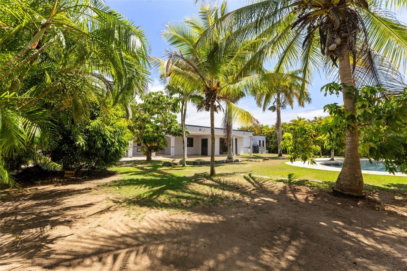 PR9123340 Property Photo 40