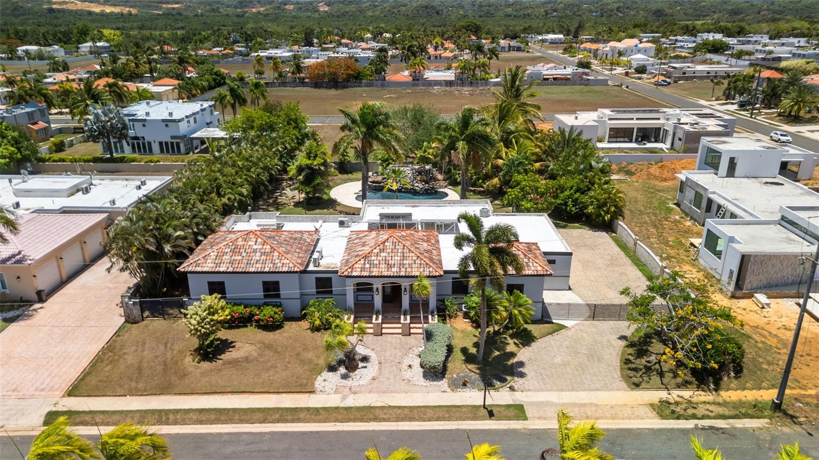 PR9123340 Property Photo 42